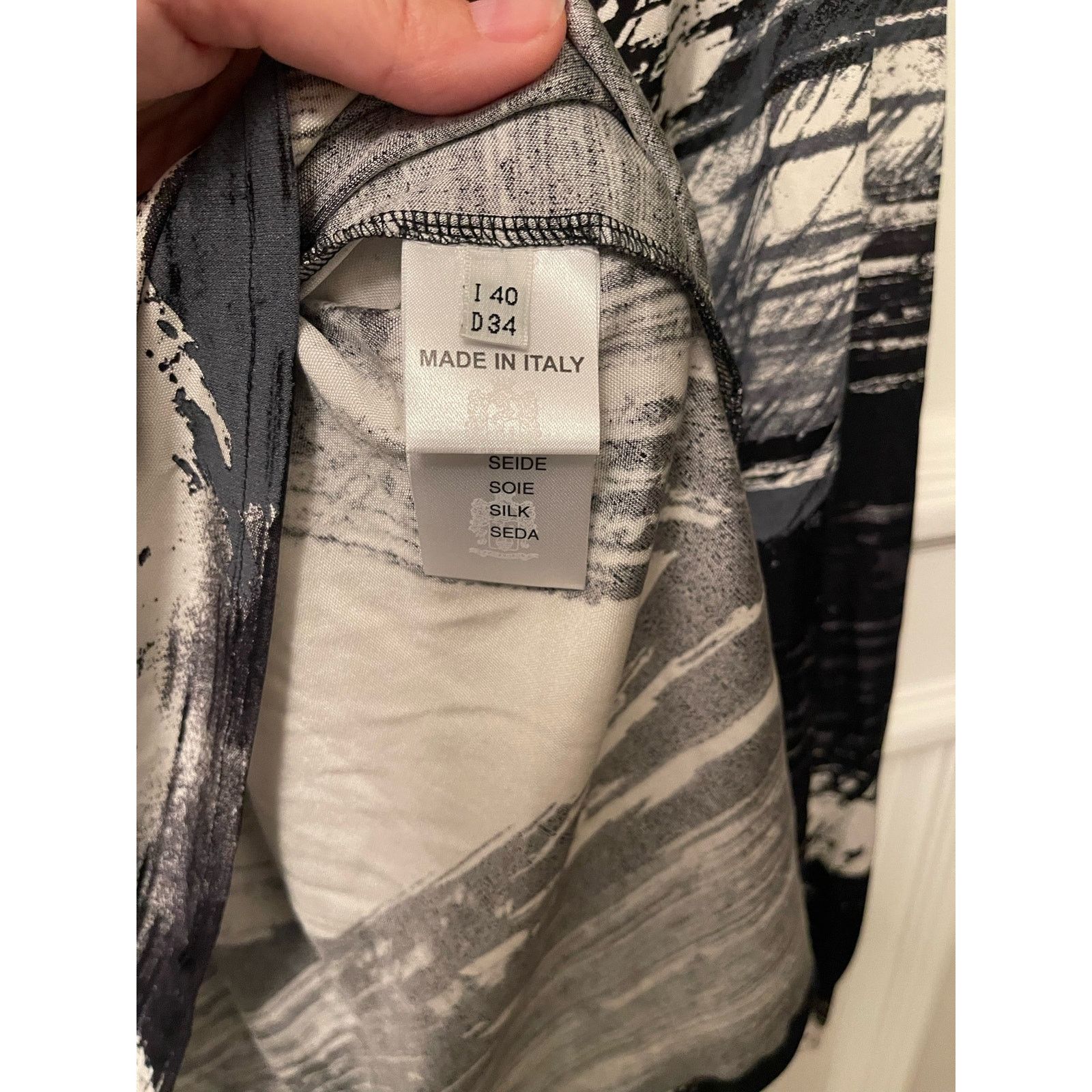 Blumarine Bluemarine Silk Blouse, NWT, Size: 40, MSRP $1,136 Size S / US 4 / IT 40 - 8 Thumbnail