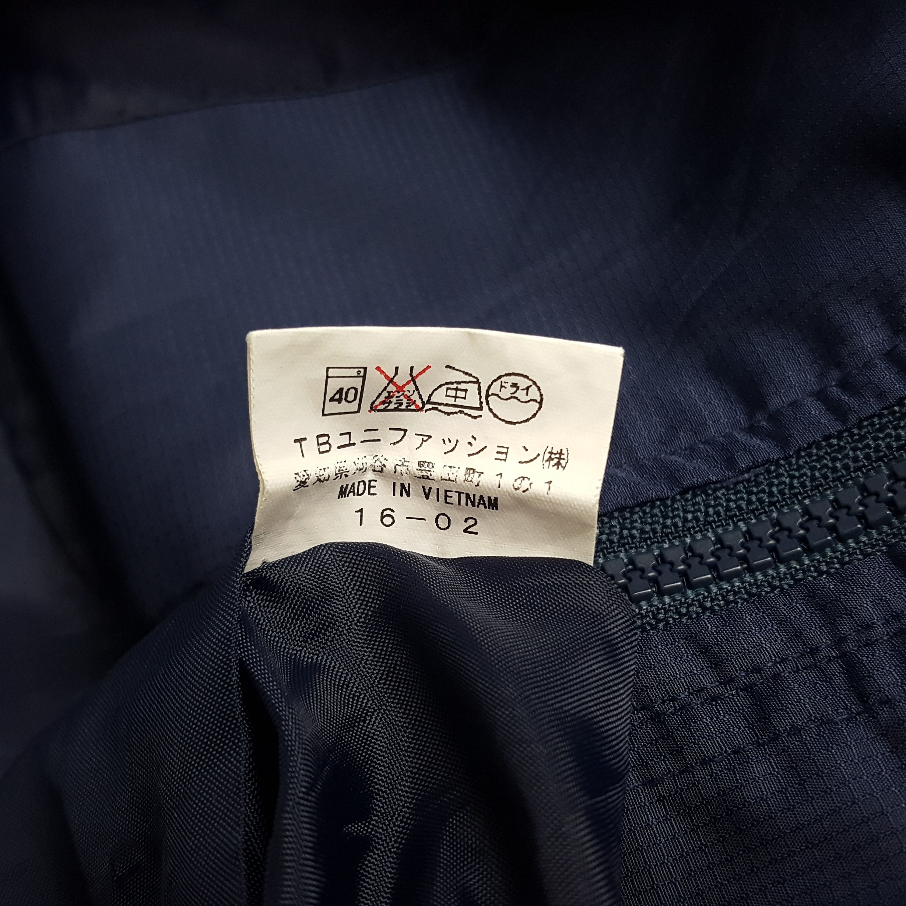 Japanese Brand × Vintage Vintage Toyota Racing Development Custom Windbreaker Jacket Size US L / EU 52-54 / 3 - 9 Thumbnail