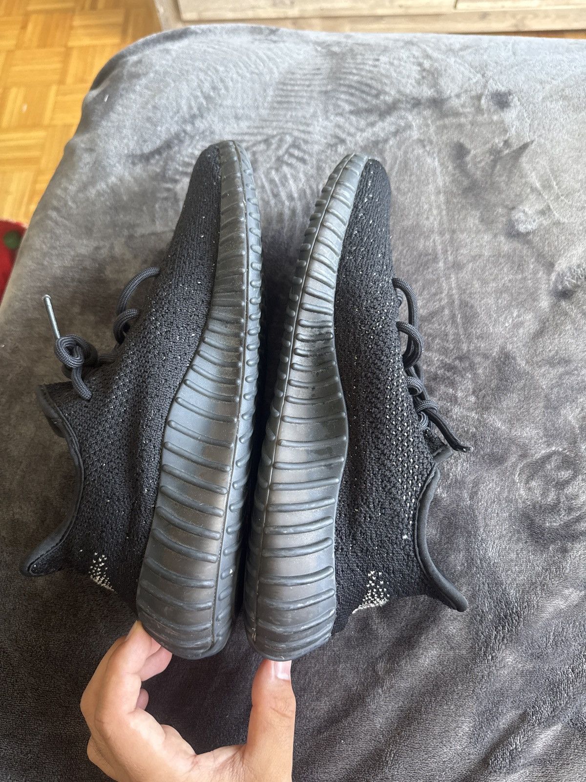 Yeezy Yeezy 350 v2 Oreo Size US 9.5 / EU 42-43 - 6 Thumbnail
