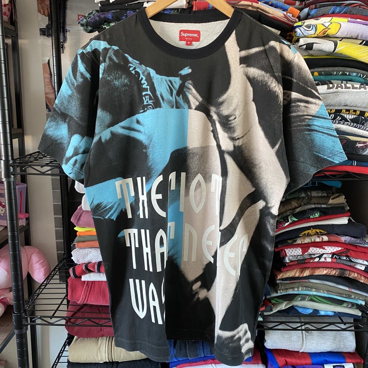 Supreme Supreme T-Shirt The Riot That Never Was Black 2014 Size US M / EU 48-50 / 2 - 1 Thumbnail