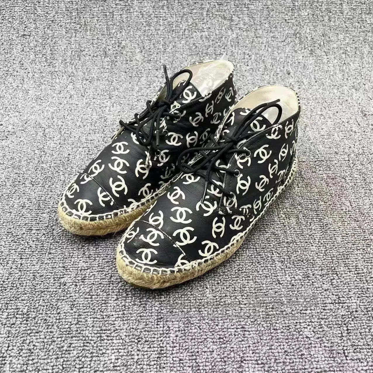 Chanel Chanel New Black White CC Straw Fisherman Shoes. Size US 6 / IT 36 - 1 Thumbnail