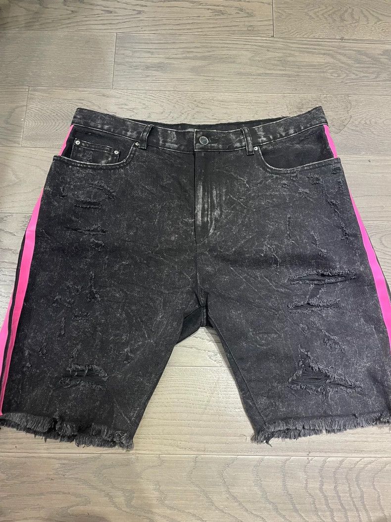 Amiri AMIRI Thrasher Shorts 2501-Nextarrow Size US 36 / EU 52 - 1 Thumbnail