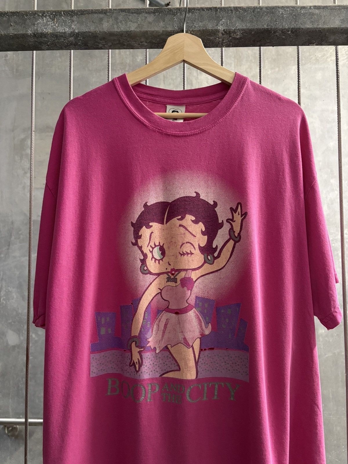 Vintage Vintage 2003 “Boop and the city” parody tee sex and the city Size US XL / EU 56 / 4 - 5 Thumbnail