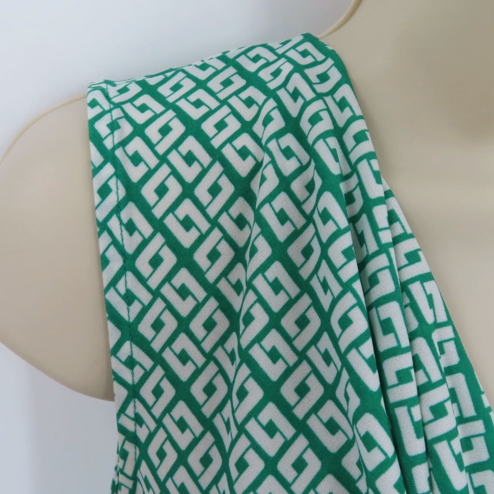 Banana Republic Banana Republic Women PS Tank Top Geometric Cowl Neck Sleeveless Green White Geometric Pattern Petite Small PS Shirt Womens Size S / US 4 / IT 40 - 3 Thumbnail