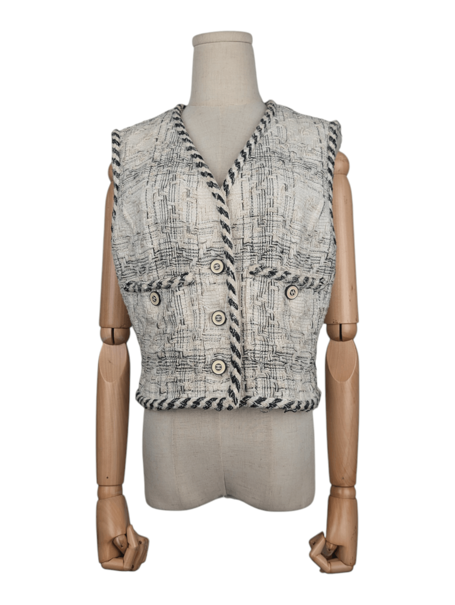 Chanel Chanel White Tweed Vest Jacket Size M / US 6-8 / IT 42-44 - 1 Thumbnail