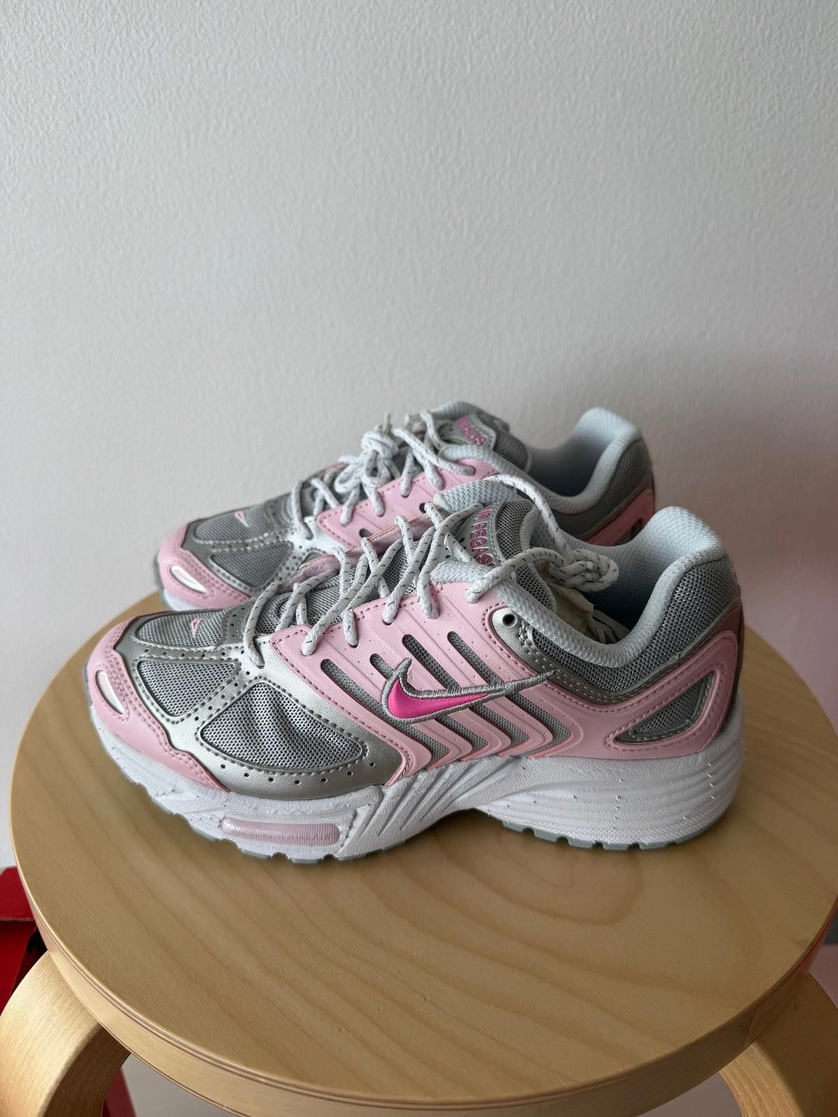 Nike new nike womens w air pegasus 2005 sneakers shoes pink 6 36 Size US 6 / IT 36 - 4 Thumbnail
