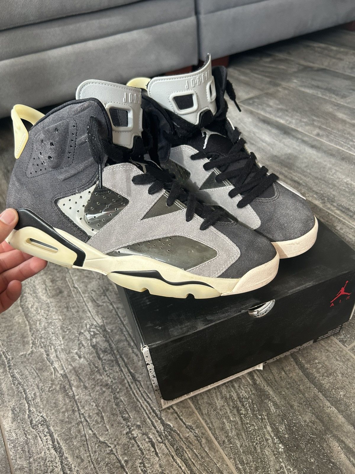 Jordan Brand Jordan 6 Tech Chrome 2020 Size 9.5 Size US 9.5 / EU 42-43 - 1 Thumbnail