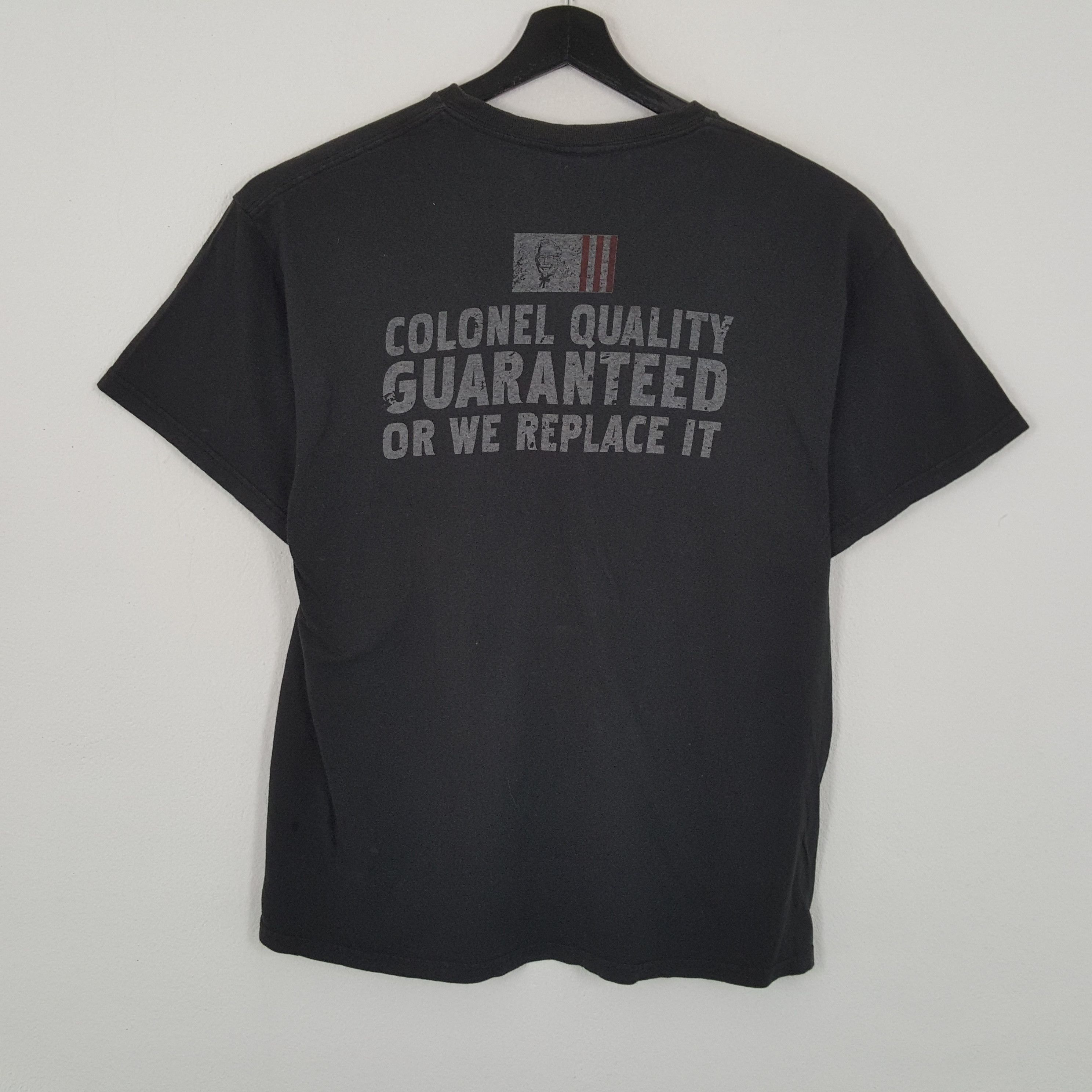 Vintage KFC Making The Colonel Proud Streetwear Style Tshirt Size US L / EU 52-54 / 3 - 3 Thumbnail