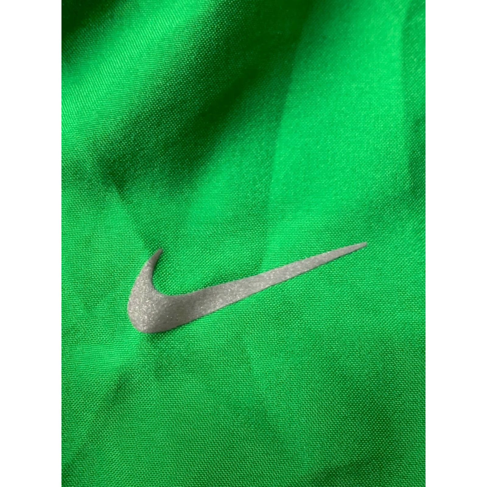 Nike Nike ORIGINAL womens Training Shorts XS Floral Green, White and Pink Run Running Sports Short Pants, 100% Polyester Size 26" / US 2 / IT 38 - 2 Thumbnail