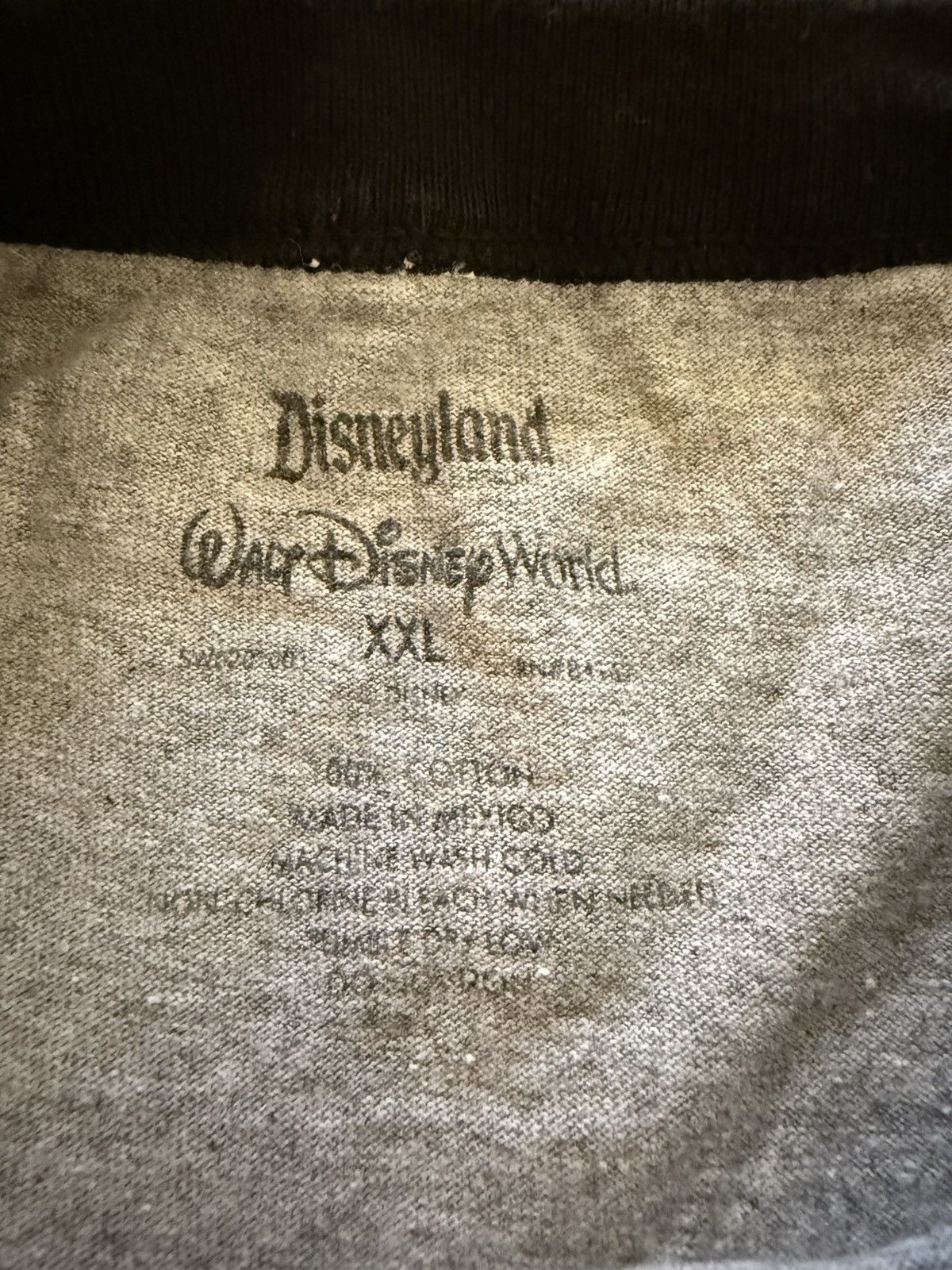 Disney × Mickey Mouse × Vintage Vintage Disney World Christmas Tee Size US XXL / EU 58 / 5 - 3 Thumbnail