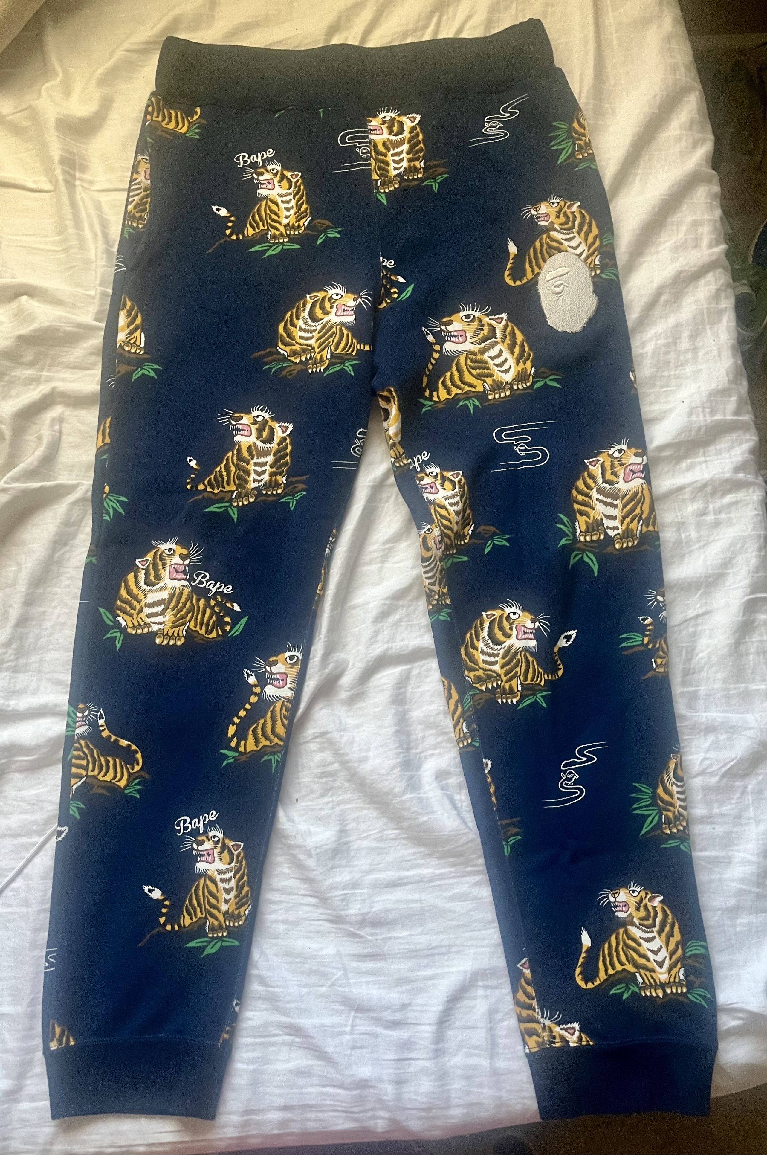 Bape BAPE sweatpants joggers Size US 34 / EU 50 - 1 Thumbnail