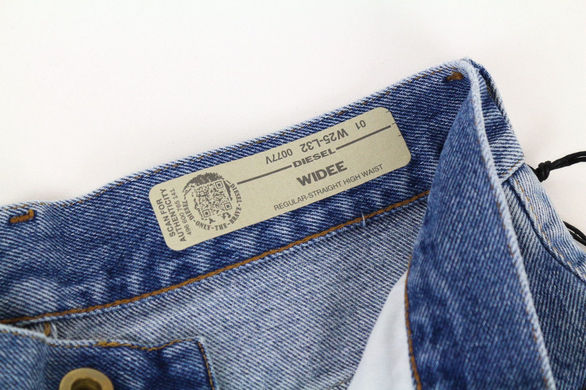 Diesel WIDEE 0077V W25/L32 Blue Cotton Jeans 71652 Size 25" / US 0 / IT 36 - 6 Thumbnail