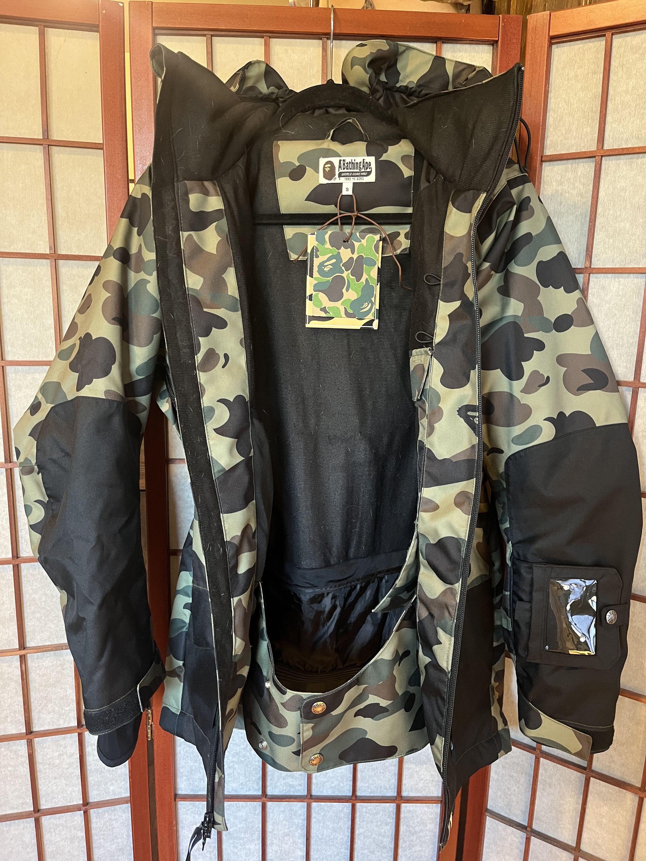 Bape Bape-Tech 1st Camo Snowboard Jacket Size US S / EU 44-46 / 1 - 7 Thumbnail