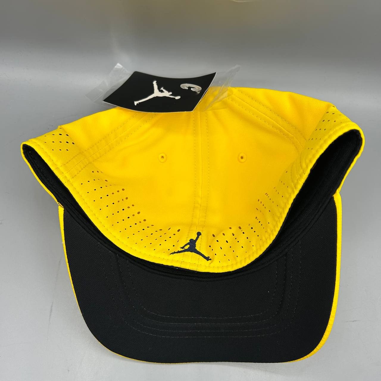 Jordan Brand Jordan x Michigan Wolverines Dri-Fit Hat M-L Stretch Fitted Size ONE SIZE - 5 Thumbnail