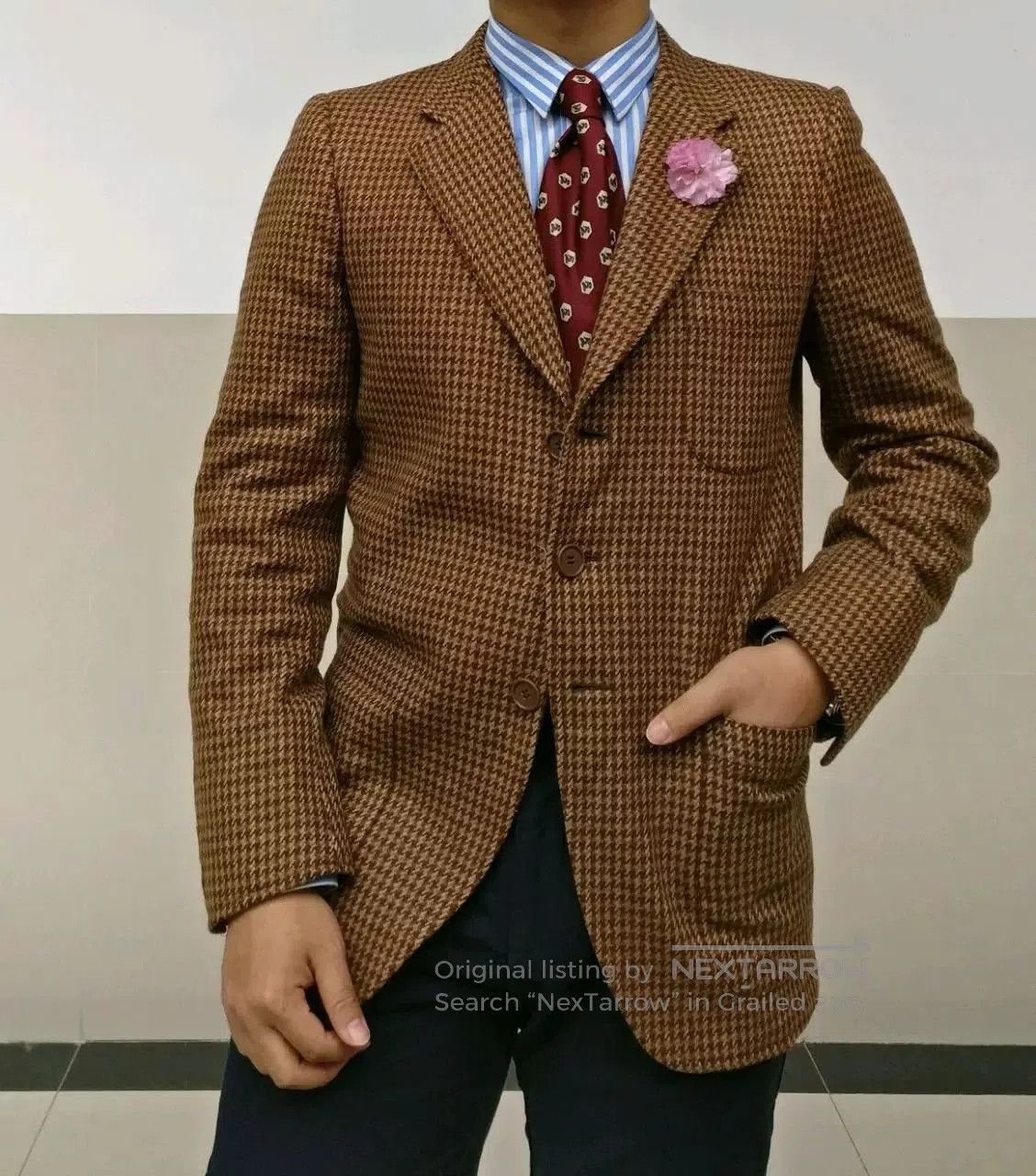 Brioni Classic Beige Checkered Suit Jacket. Size US M / EU 48-50 / 2 - 6 Thumbnail