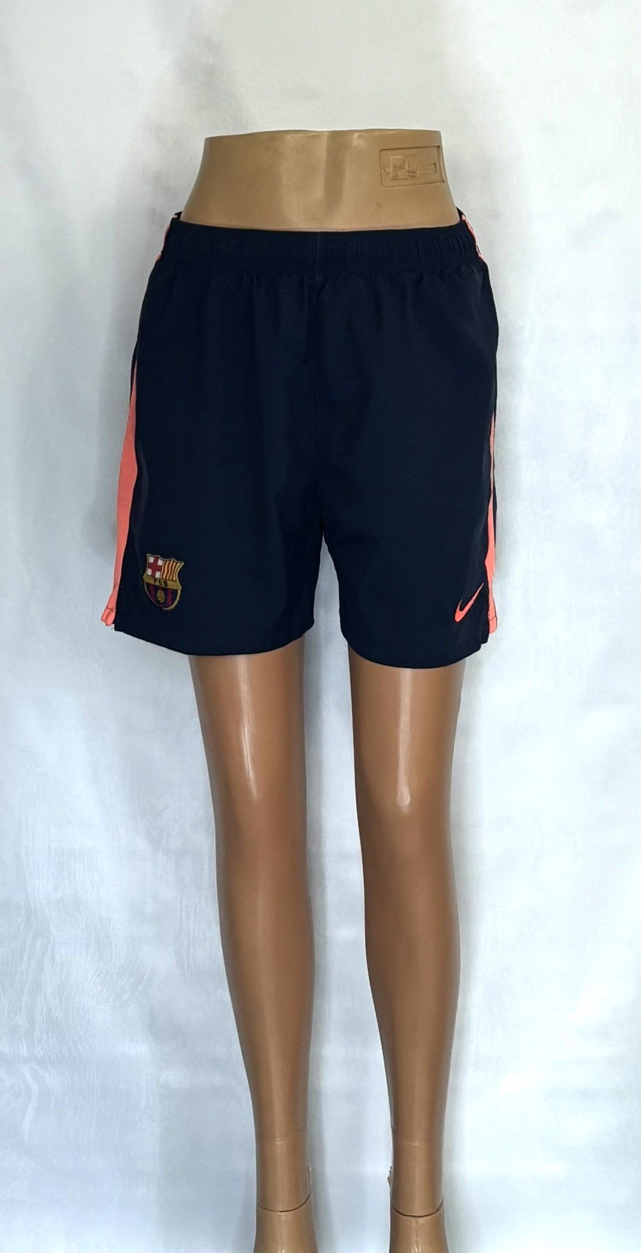 Nike FC Barcelona 2009/2010 Nike Football Shorts size S Size US 31 - 2 Thumbnail