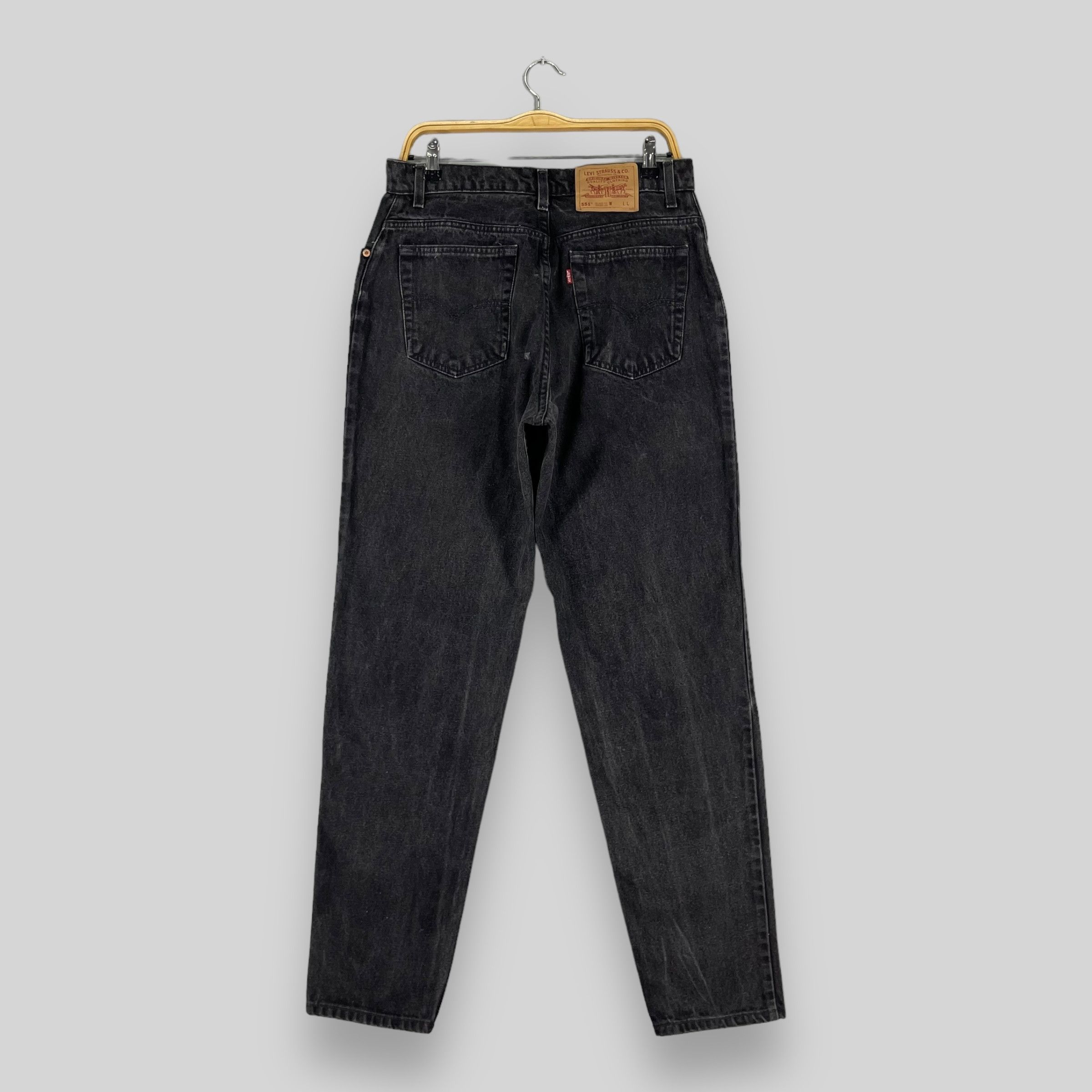 Jean × Levi's × Levi's Vintage Clothing W31 L32 Vintage Distressed Levis 551 Relaxed Fit Tapered Leg Size 31" - 5 Thumbnail