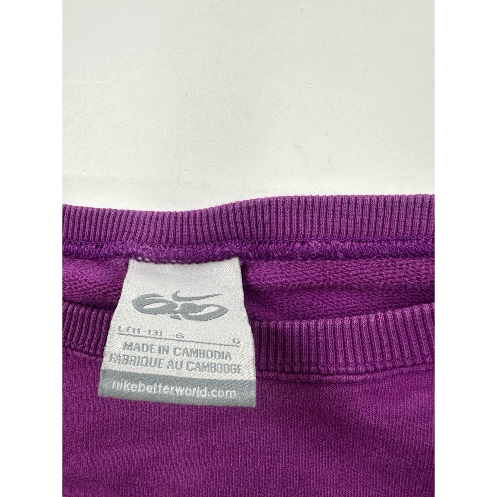Nike Nike Sweatshirt Womens Pink Large 6.0 Pullover Front Zipped Pocket Vintage Size L / US 10 / IT 46 - 5 Thumbnail