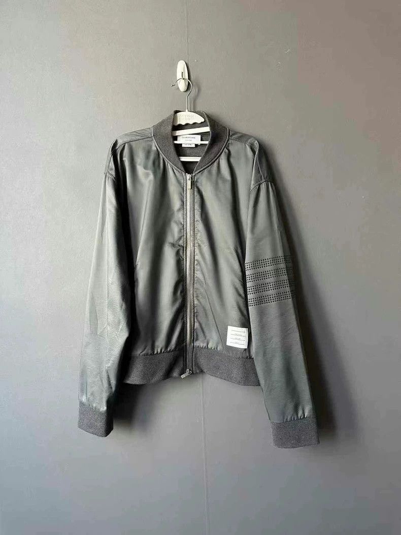 Thom Browne Thom Browne size3 jacket Size US L / EU 52-54 / 3 - 1 Thumbnail