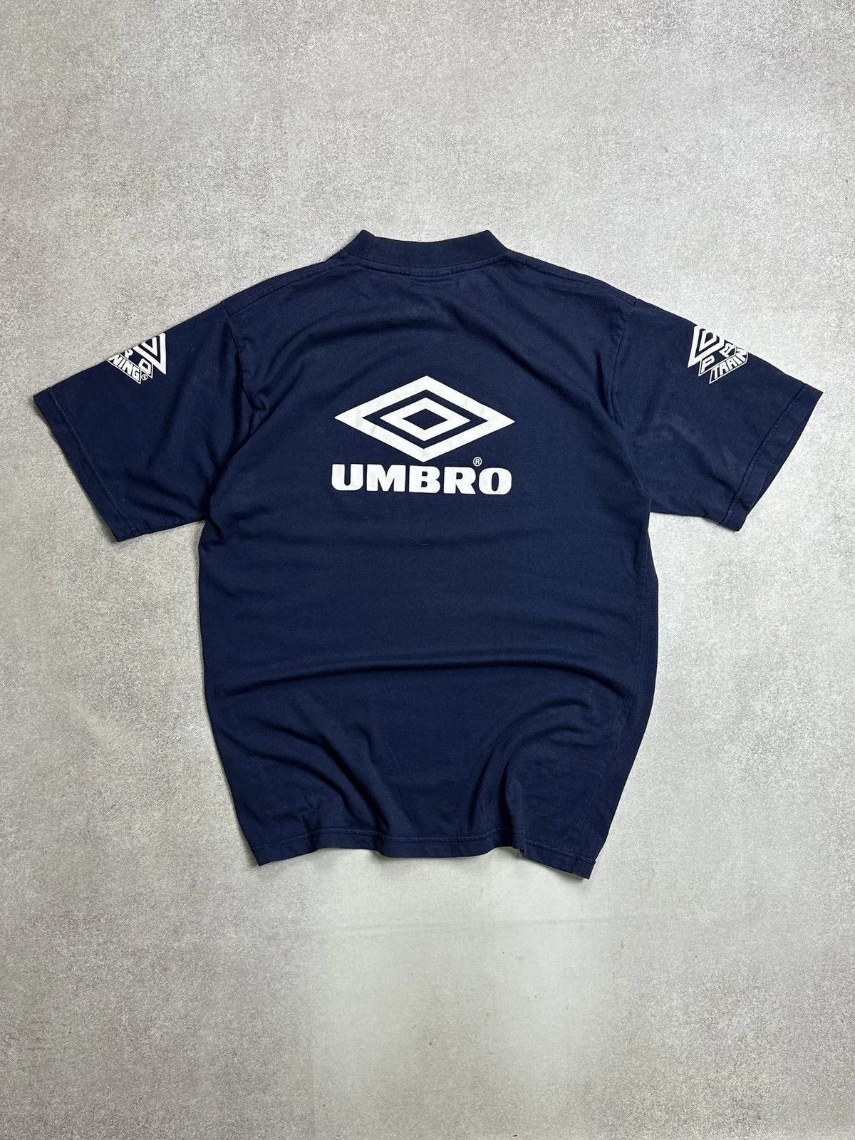 Umbro Vintage 90s Umbro Pro Training Blue T-shirt L Size US L / EU 52-54 / 3 - 7 Thumbnail