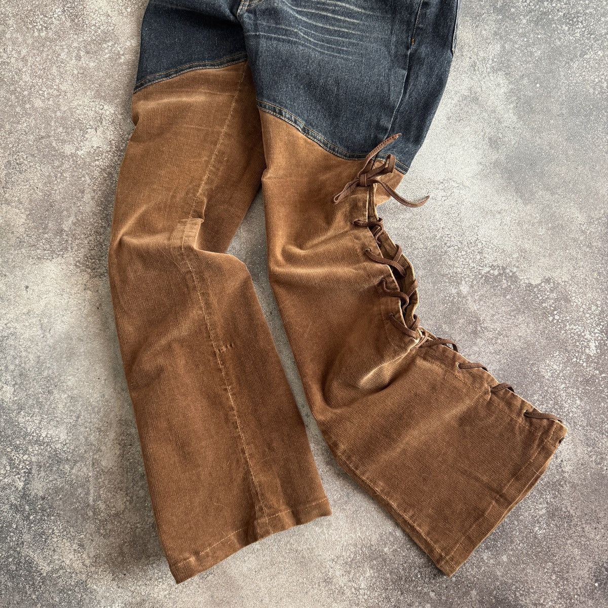 If Six Was Nine Avant-Garde Two-Tone Corduroy Hybrid Flare Lace Up Pants Size 27" / US 4 / IT 40 - 16 Thumbnail