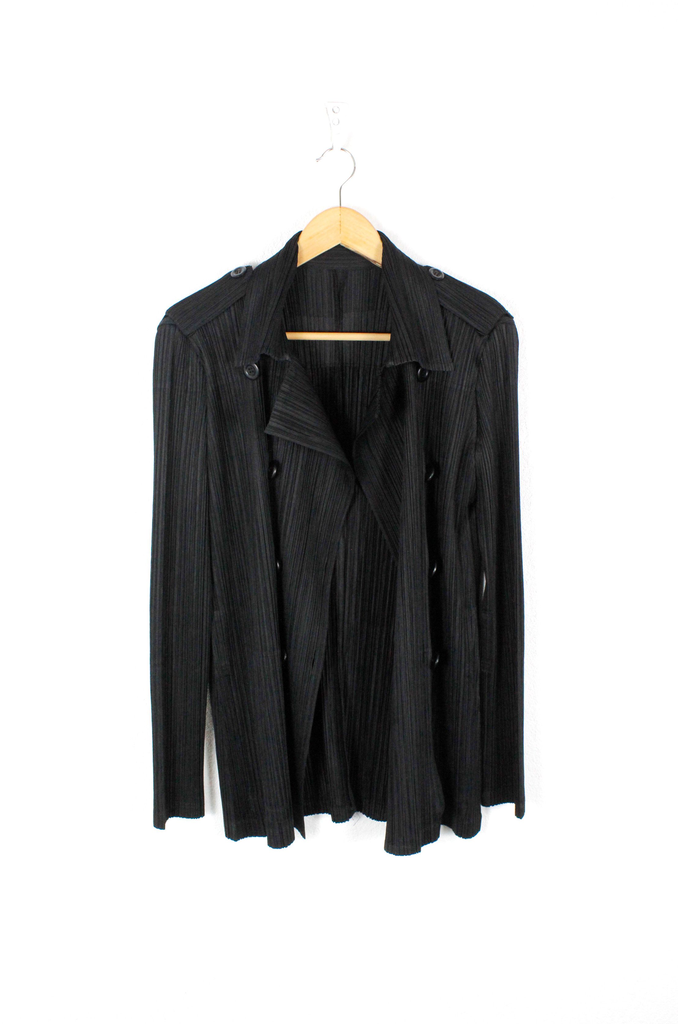 Issey Miyake × Pleats Please Issey Miyake Issey Miyake Pleats Please Black Double Breasted Jacket Size US S / EU 44-46 / 1 - 10 Thumbnail