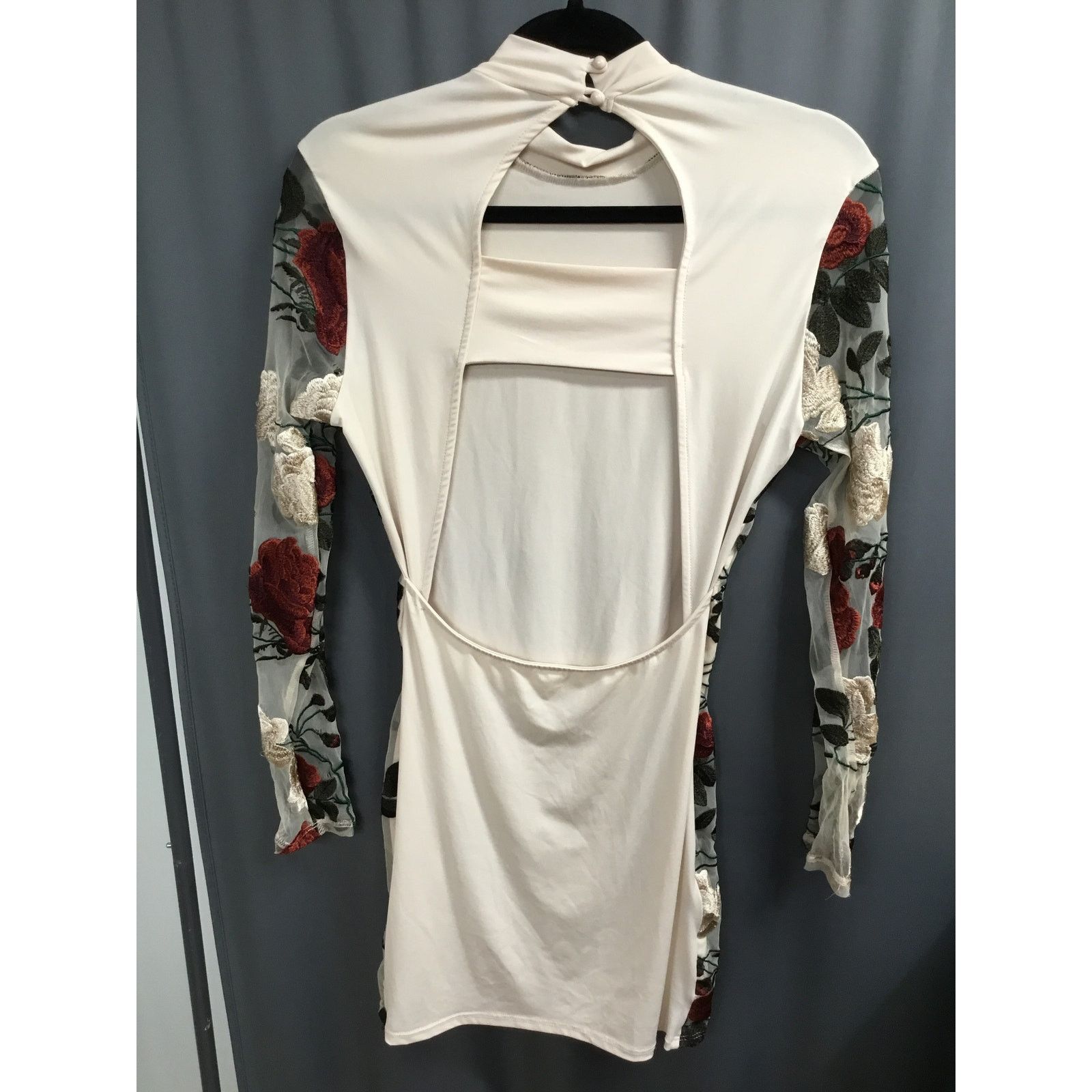 The Unbranded Brand K.Jen Dress Women's Large White Floral Embroidered Backless Size L / US 10 / IT 46 - 2 Thumbnail
