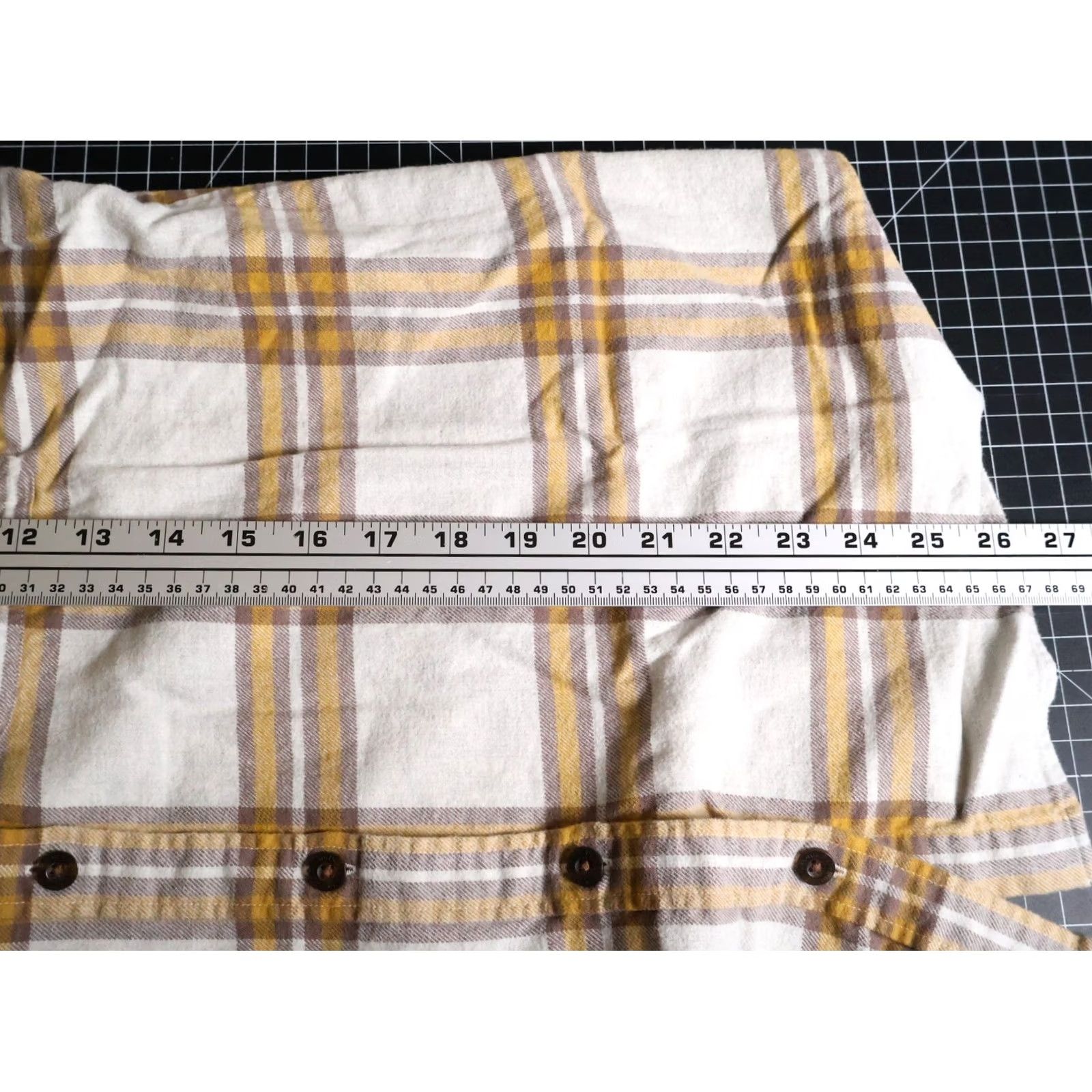 Patagonia Patagonia Shirt Women's XL Beige Yellow Plaid Flannel 100% Cotton Lightweight Chest Pockets Button-Up Casual Outdoor Size XL / US 12-14 / IT 48-50 - 6 Thumbnail