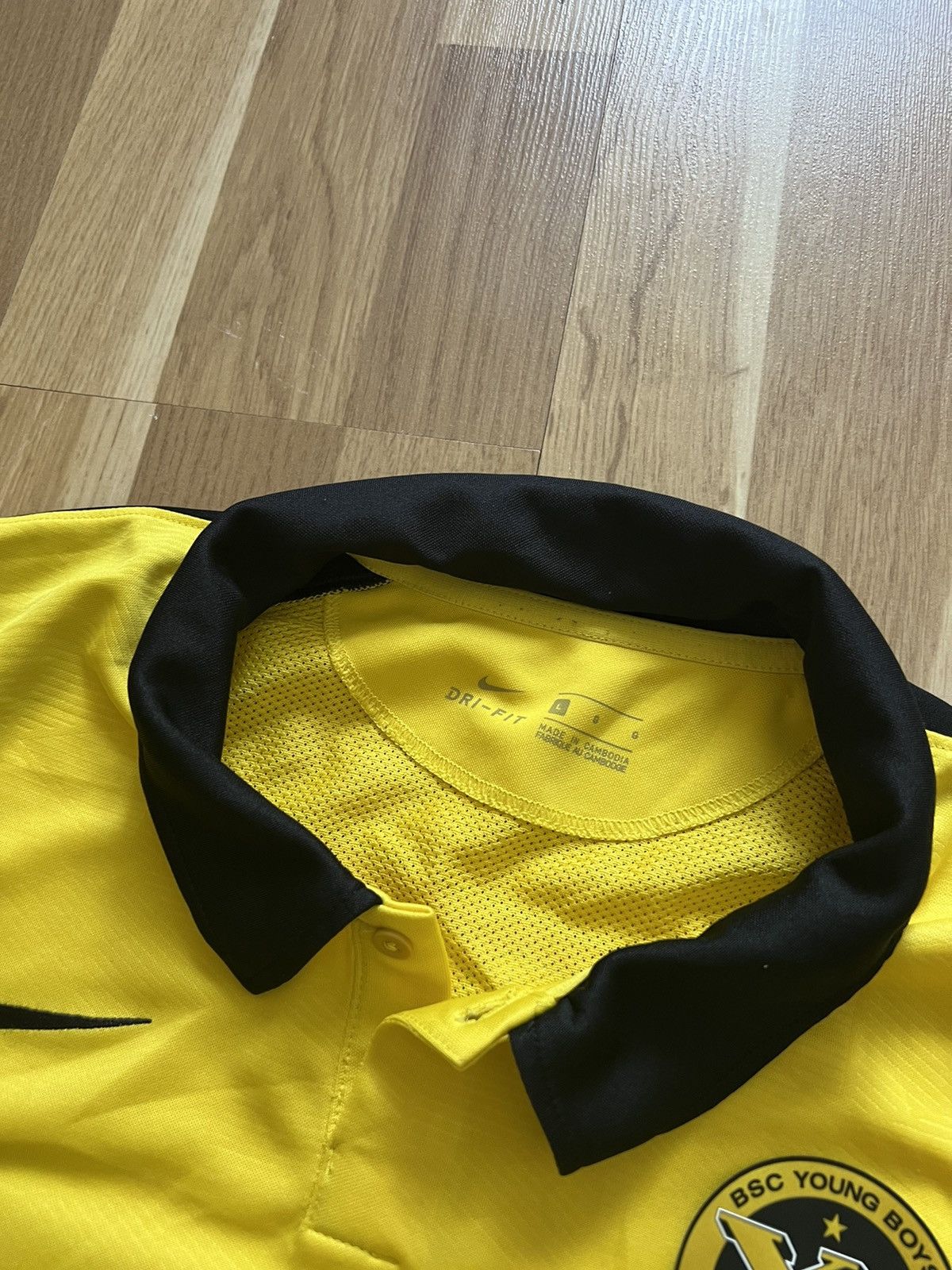 Nike Young Boys Nike football soccer jersey Maceiras 24 2020 Size US L / EU 52-54 / 3 - 4 Thumbnail