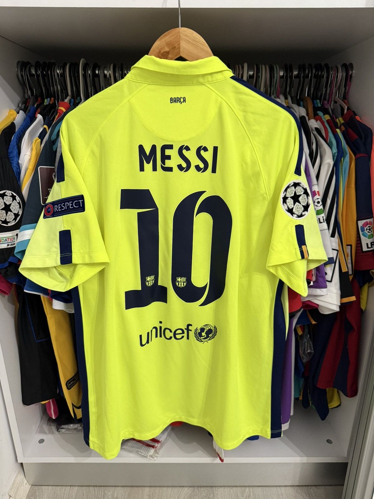 FC Barcelona 2014/2015 third kit with Messi nameset