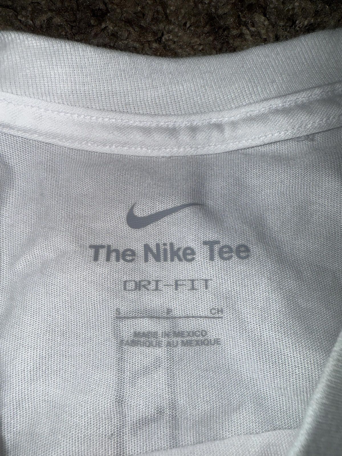 Nike Unreleased Nike Men’s Tennis NYC Tennis Flushing Meadows Crew T-Shirt Size US S / EU 44-46 / 1 - 7 Thumbnail