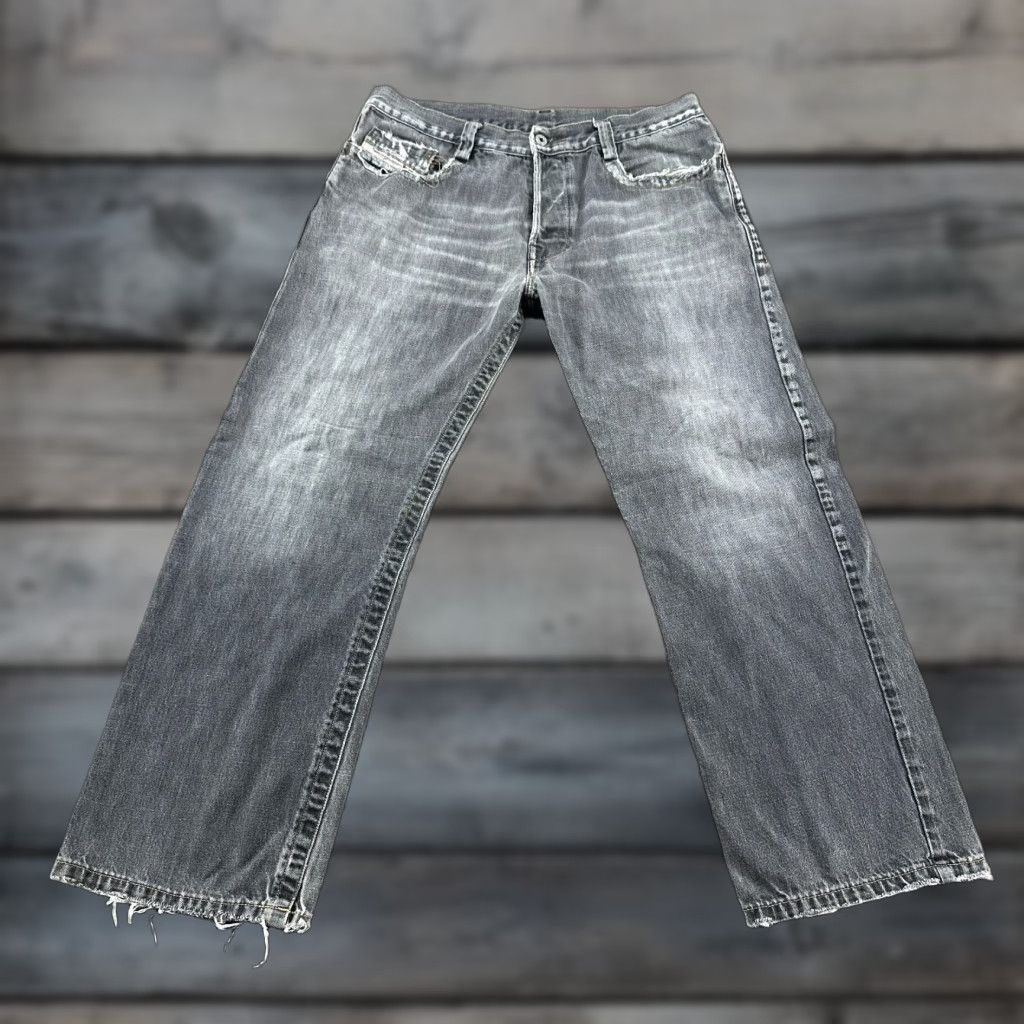Diesel VINTAGE Diesel Jeans Mens 34x29 Gray Distressed Slim Straight 5-Pocket Denim Cotton Cotton Blend City 90s Bohemian Retro Theme Mens Size US 34 / EU 50 - 1 Thumbnail