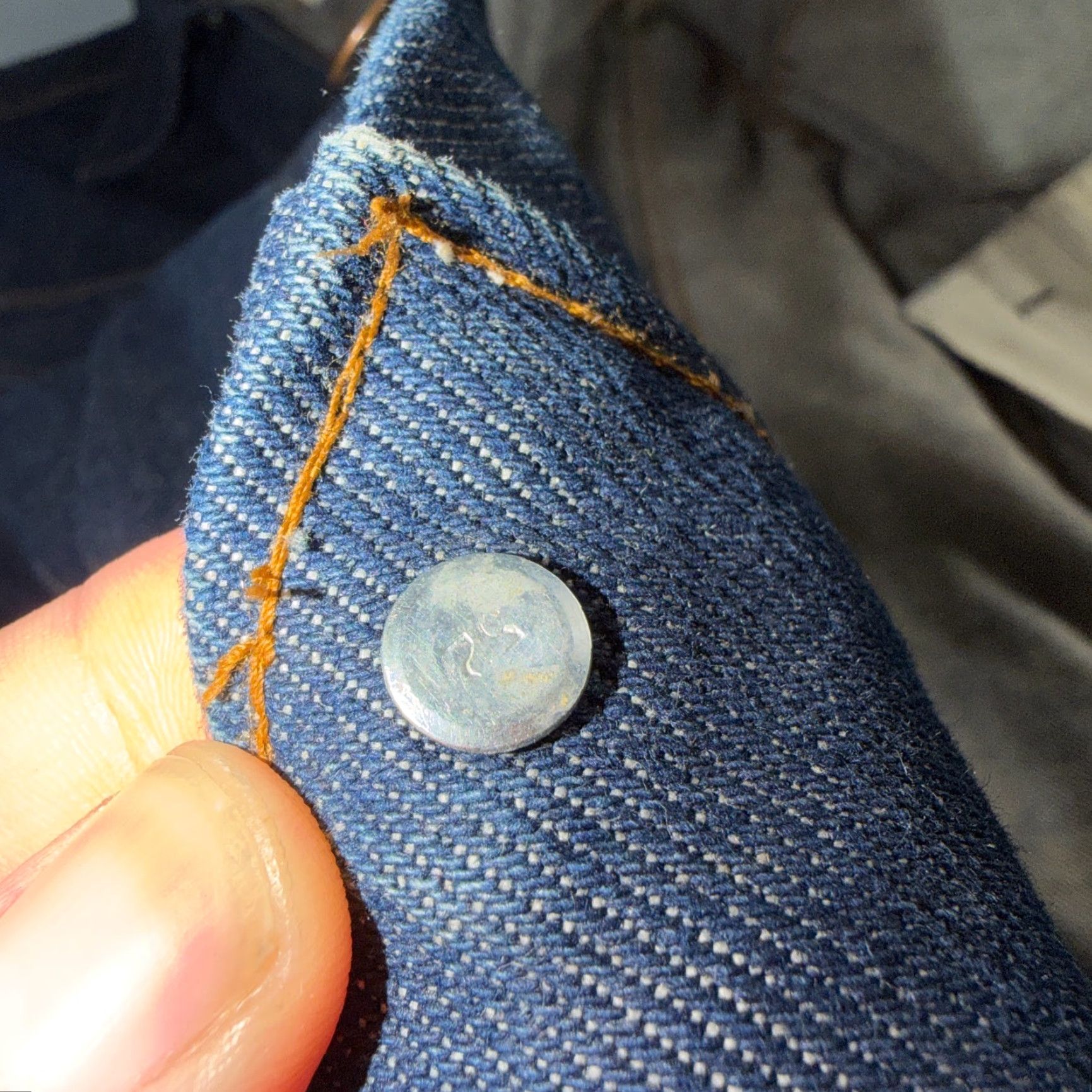 Levi's VINTAGE Levi's Denim Jacket Trucker 1980s Dark Blue Size 42 Made In USA Button 52 Size US XS / EU 42 / 0 - 4 Thumbnail