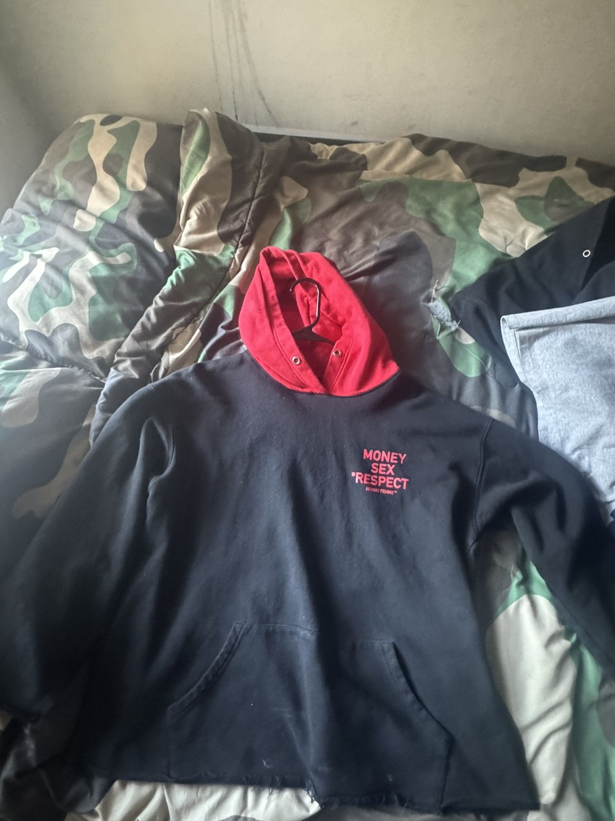 Homme + Femme La Homme femme money - sex - respect hoodie Size US L / EU 52-54 / 3 - 1 Thumbnail