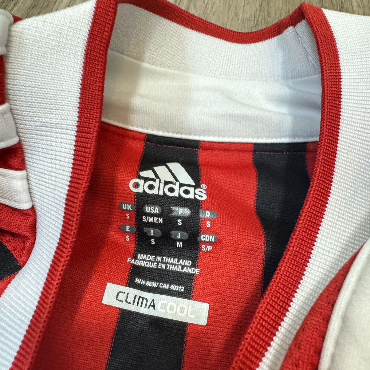 Adidas AC Milan 11/12 home shirt #11 Ibrahimovic Size US S / EU 44-46 / 1 - 8 Thumbnail