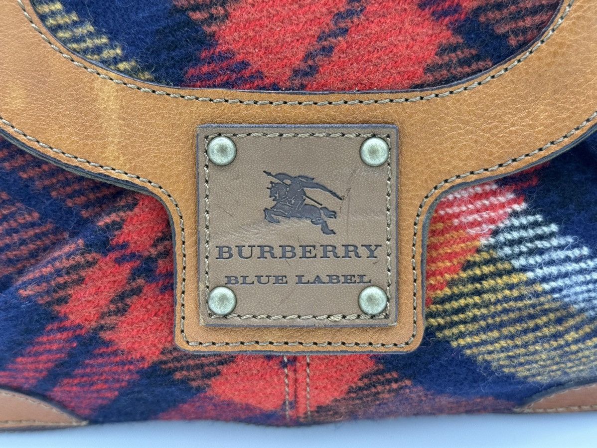Burberry Burberry Nova Check Blue Label Shoulder Bag Size ONE SIZE - 7 Thumbnail