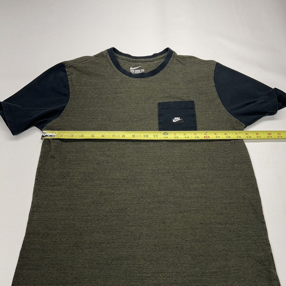 Nike Nike Tee Shirt Heather Green Pocket Logo Box Sportswear Y2K Size US L / EU 52-54 / 3 - 12 Thumbnail