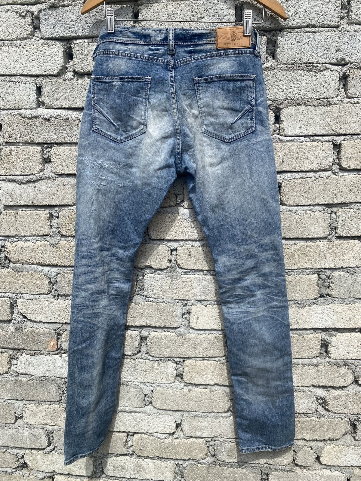GOSTAR DE FUGA Distressed style gostar de fuga s20-09sep jeans unisex Size US 32 / EU 48 - 8 Thumbnail