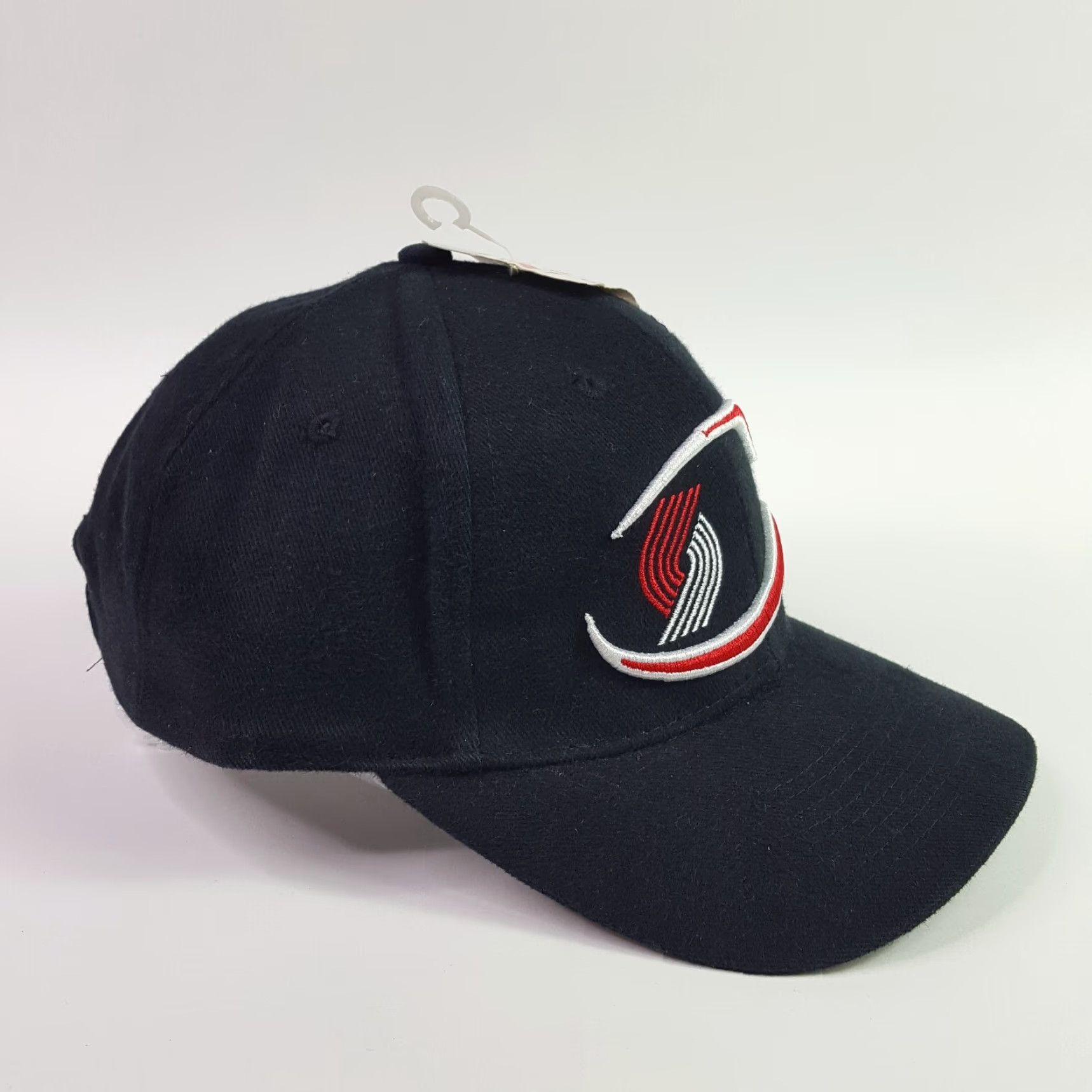 NBA VINTAGE Portland Trail Blazers NBA Baseball Cap Hat Adjustable Black Men 90s Sports Embroidered Draft Premier Retro Cap Size 44L - 5 Thumbnail