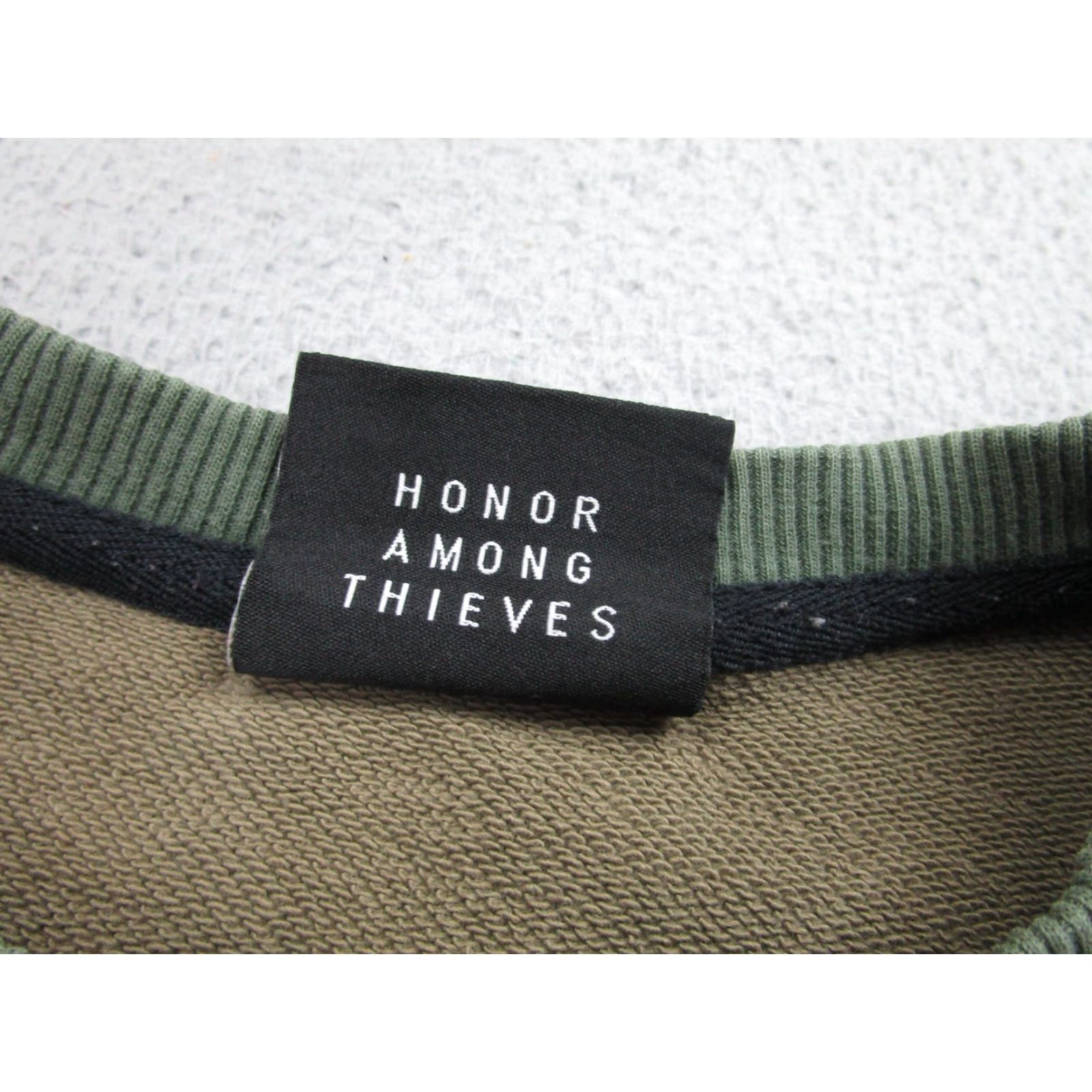 100 Thieves VINTAGE 100 Thieves Sweatshirt Mens Medium Camo Crewneck Pullover Graphic Print Army Green Size US M / EU 48-50 / 2 - 6 Thumbnail