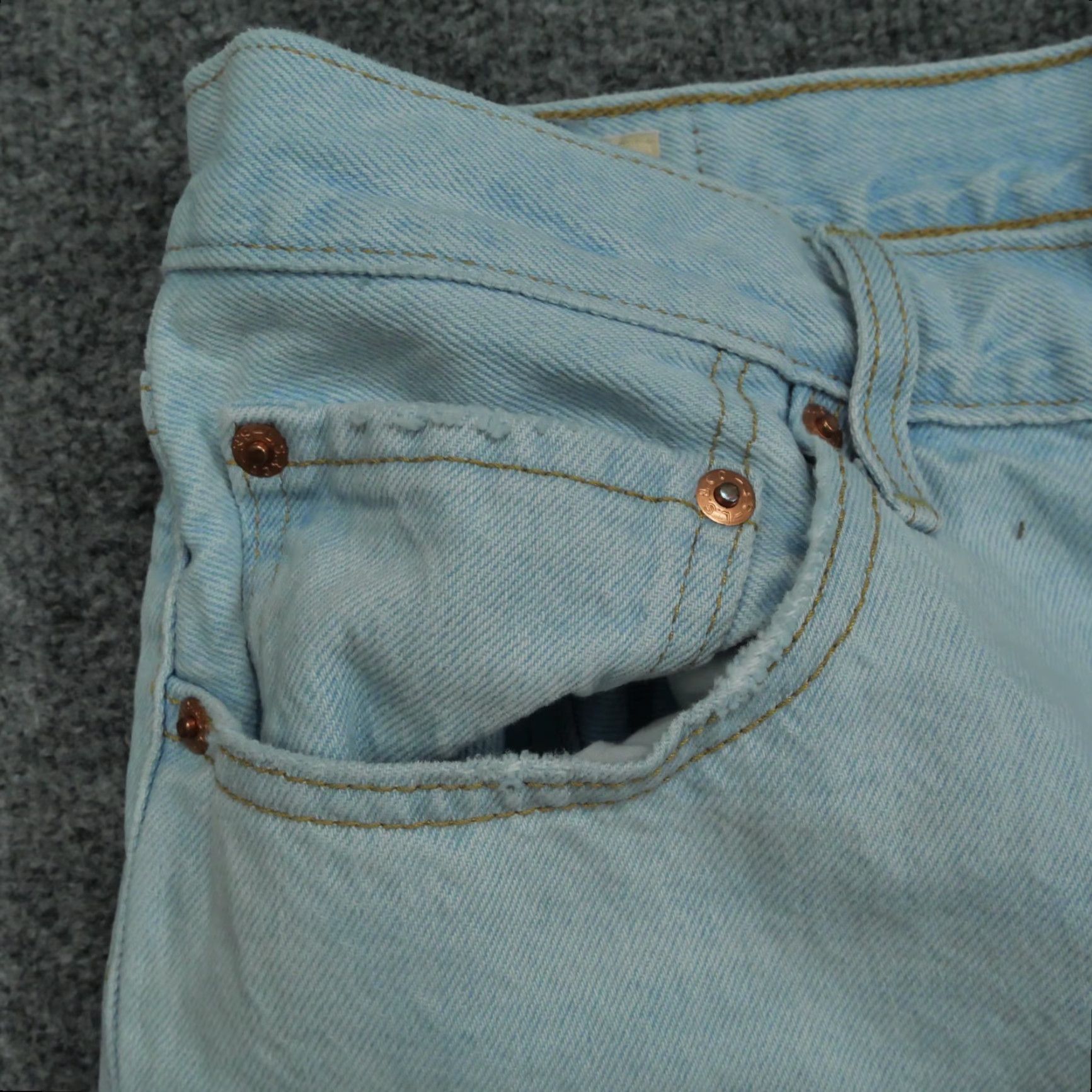Levi's VINTAGE Levi's Jeans Women 32x27 Blue Distressed High Rise Relaxed Straight 5-Pocket Denim Pants Ladies Girls Mens Size 24" / US 00 / IT 34 - 6 Thumbnail