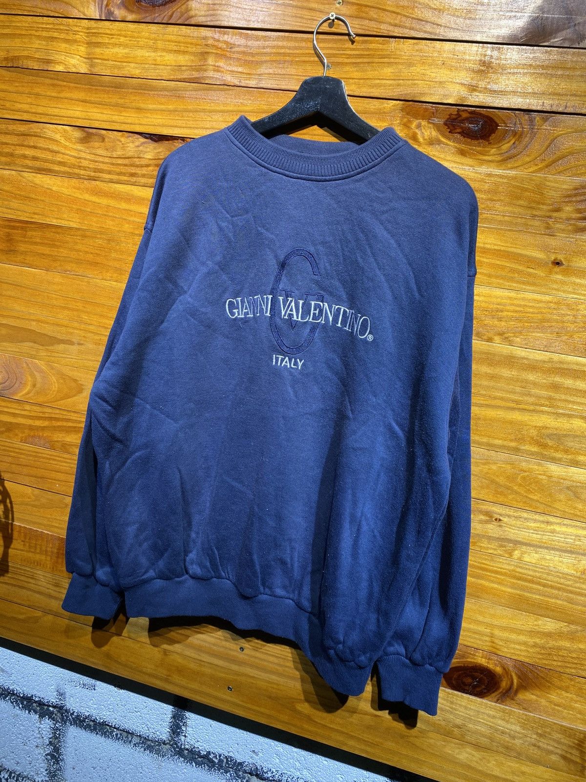 Gianni Valentino Vintage Gianni Valentino Italy Navy Blue Sweatshirt Classic Size US XL / EU 56 / 4 - 2 Thumbnail