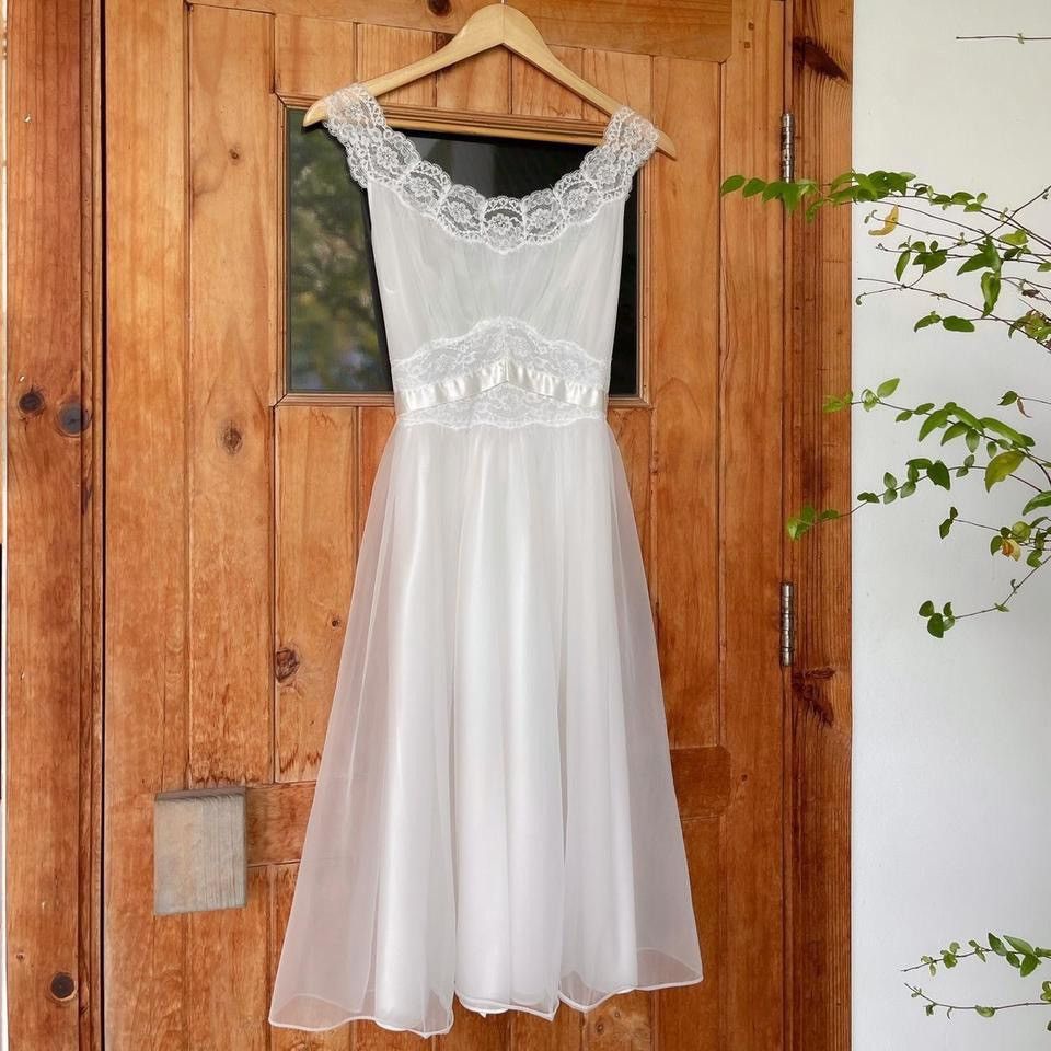 image of Vintage Romantic White Lace Slip Dress (Xs-S), Women's (Size Small)