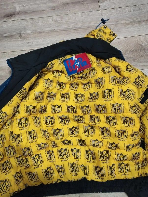 Pro Player Pro Player by Daniel Young Vintage 90s NFL San Diego M Size US M / EU 48-50 / 2 - 14 Thumbnail