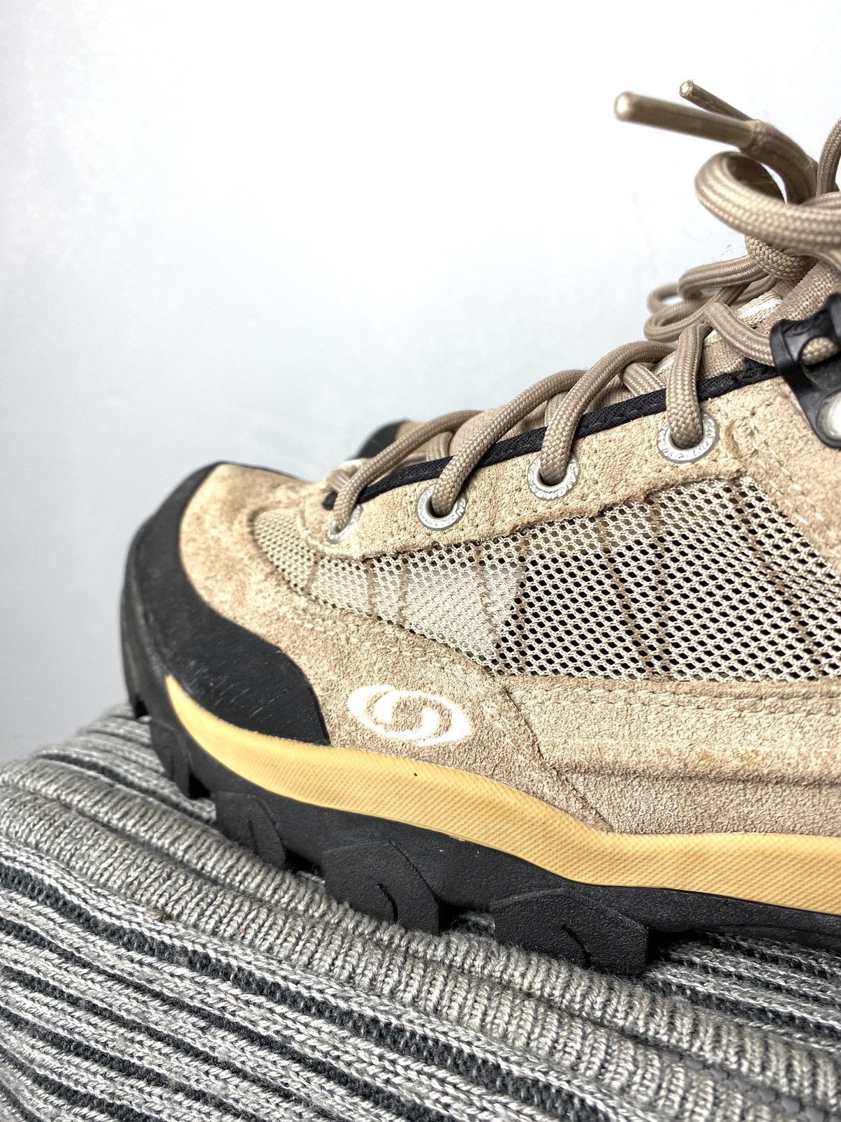 Salomon Rare! Vintage 2002 Salomon Hiking Tracking Sneakers Oakley Size US 9 / EU 42 - 3 Thumbnail