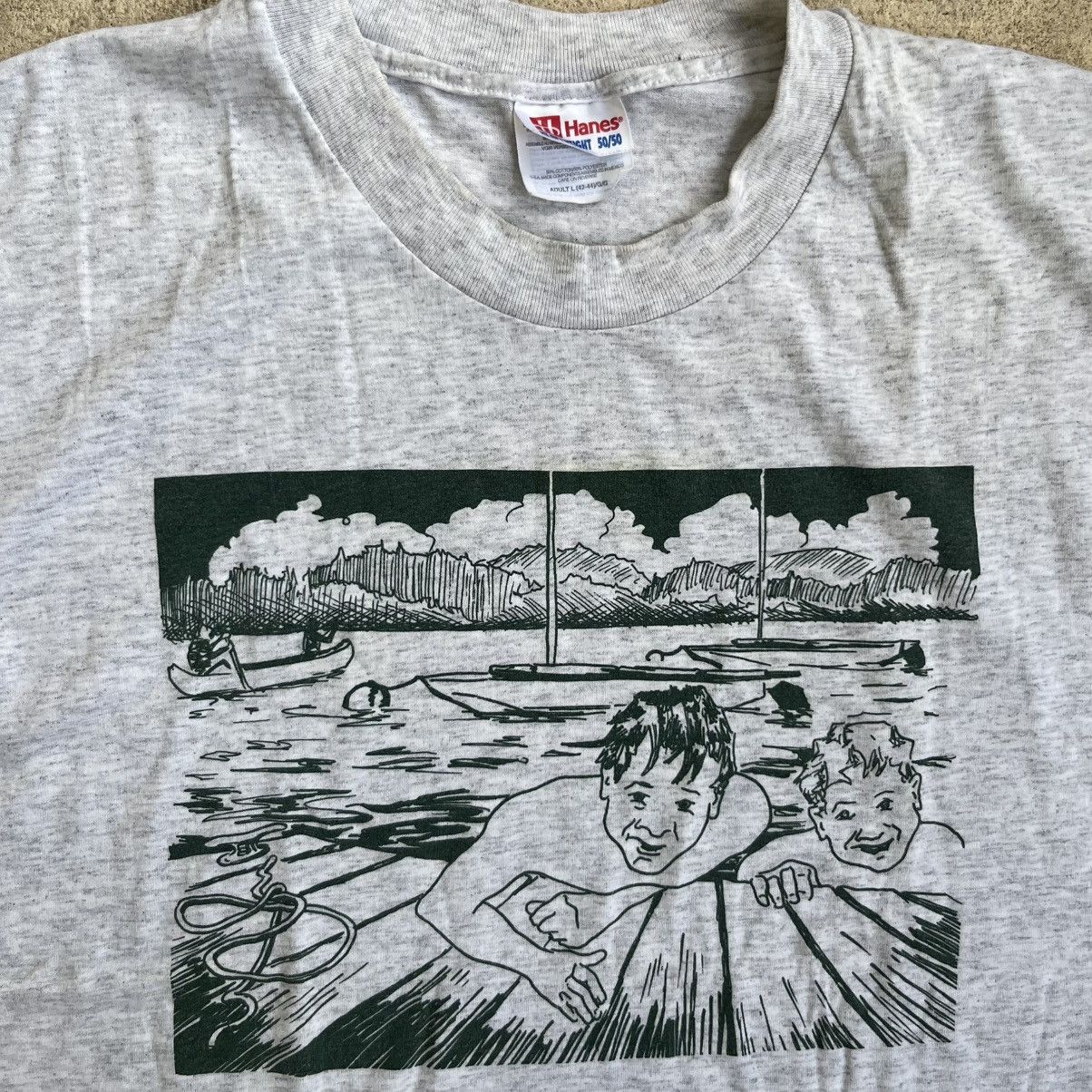 Hanes Vintage 1999 Swim The Lake Graphic T-Shirt Size US L / EU 52-54 / 3 - 1 Thumbnail
