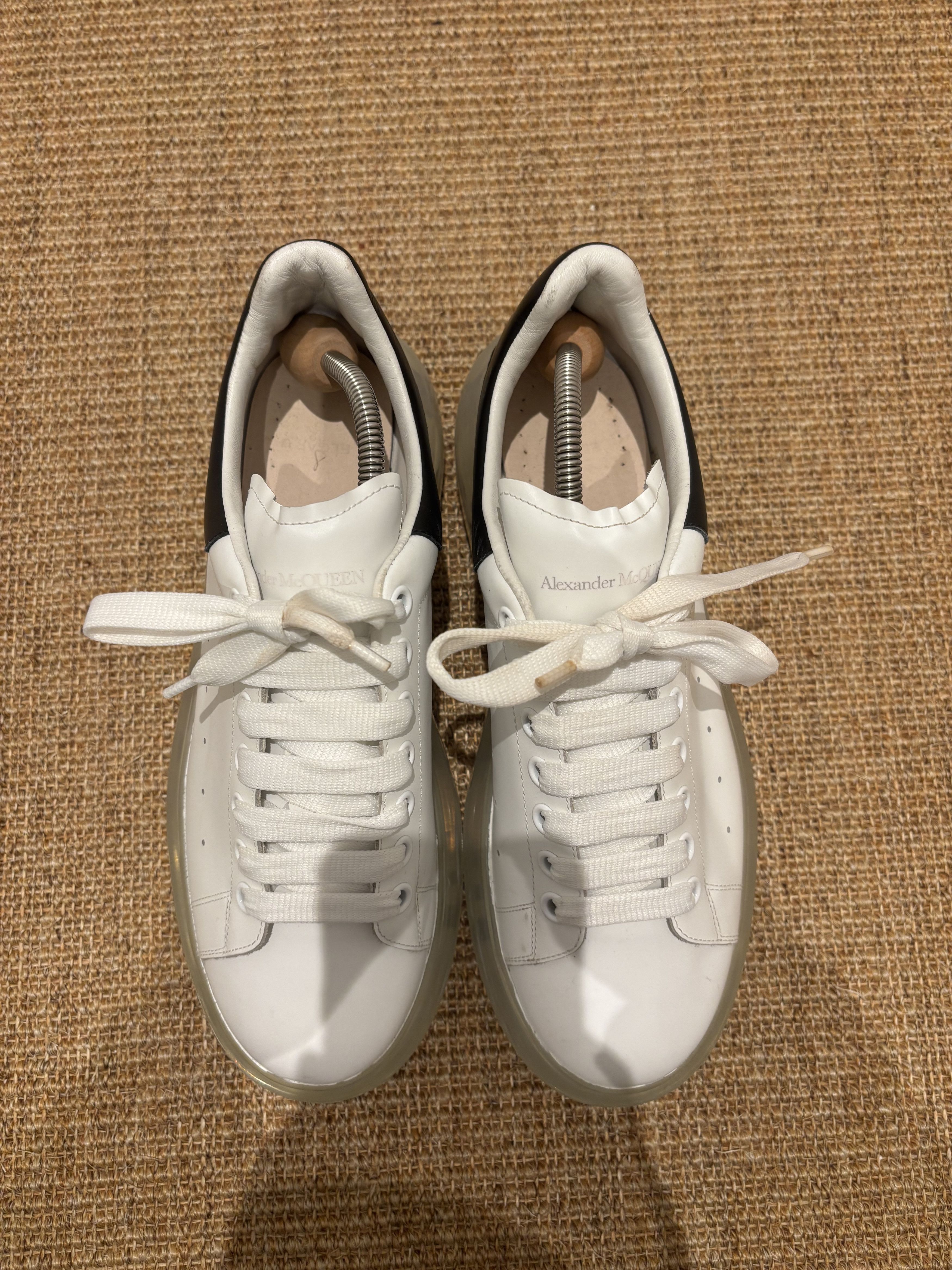 Alexander McQueen Basket de luxe Alexander McQueen oversize blanc et bleu Size US 10.5 / EU 43-44 - 13 Thumbnail