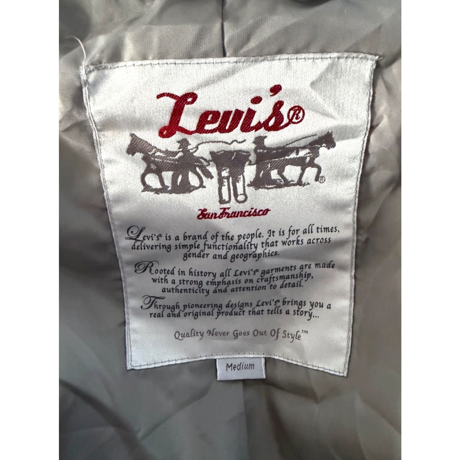Levi's Levi’s Hooded Puffer Jacket Women’s M Purple Down Filled 100% Polyester No Pattern Casual Size M / US 6-8 / IT 42-44 - 5 Thumbnail