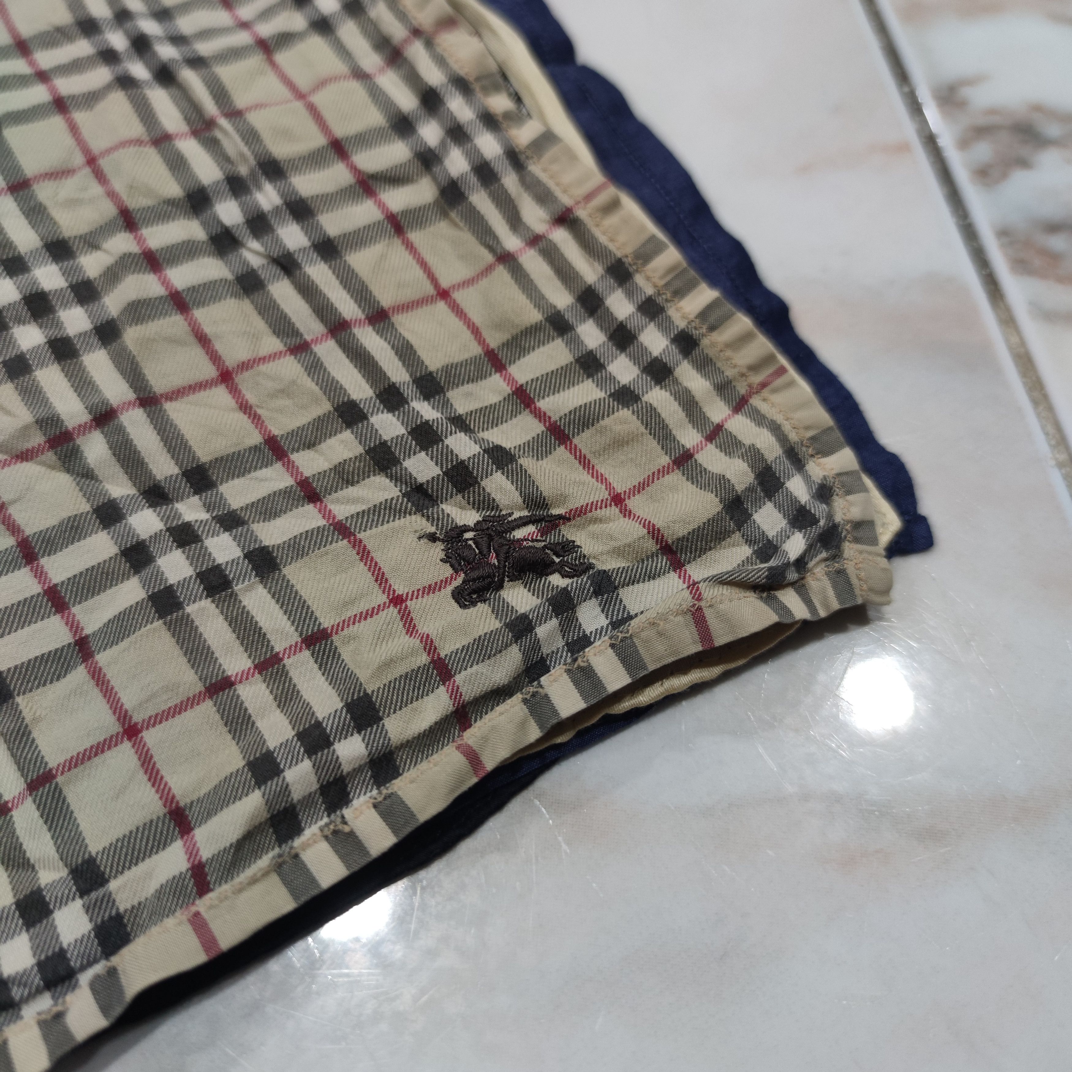 Burberry BURBERRY HANDKERCHIEFS Size ONE SIZE - 8 Thumbnail