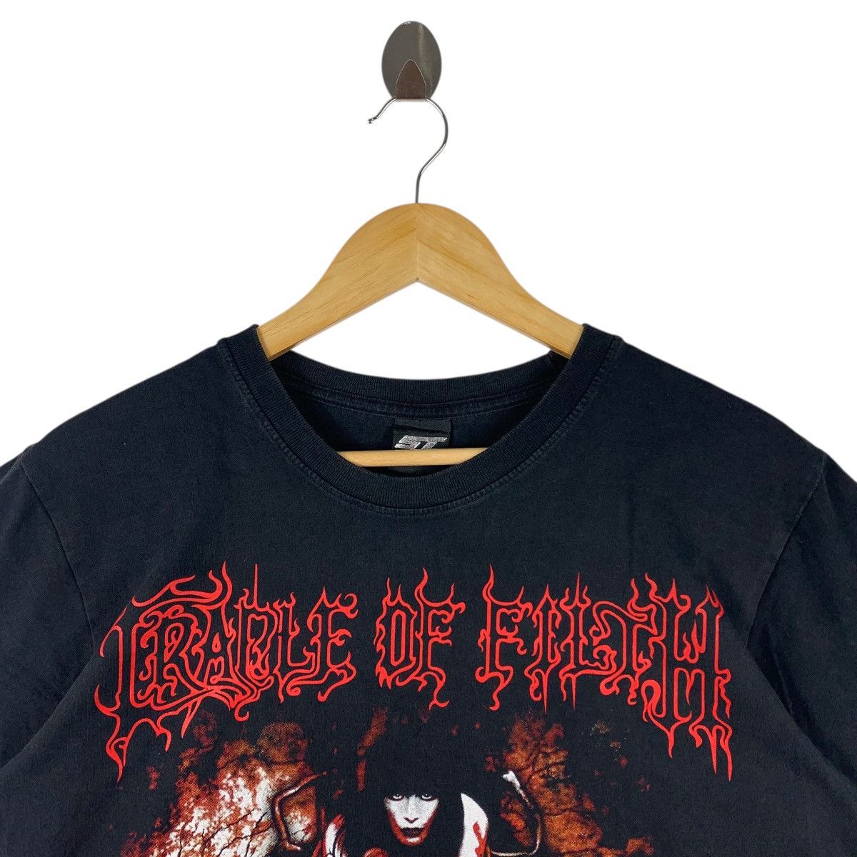 Other Vintage Cradle "Cruelty and the Beast" Black Metal Band Tee Size US M / EU 48-50 / 2 - 2 Thumbnail